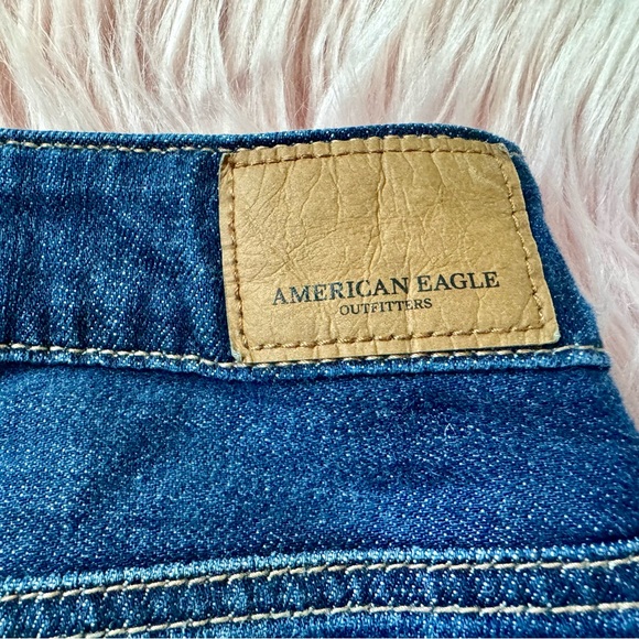 American Eagle Outfitters Dark Wash Denim Cut-off Shorts | Size 8 - Picture 4 of 4